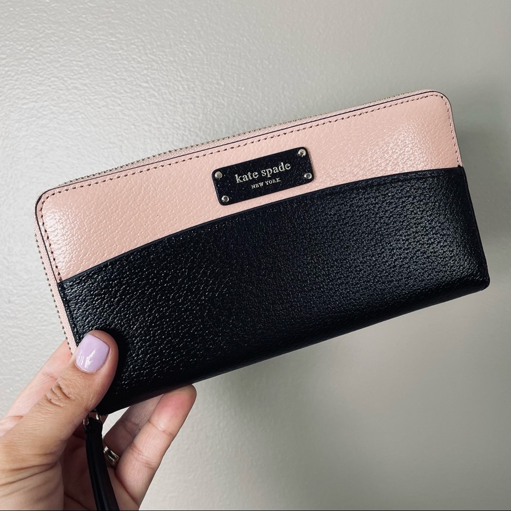 *NWT* Kate Spade wallet